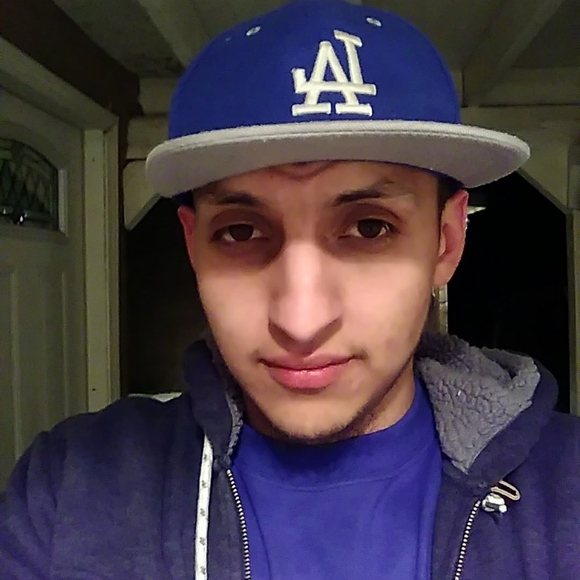 Meet your Posher, Sal - Picture 2 of 2